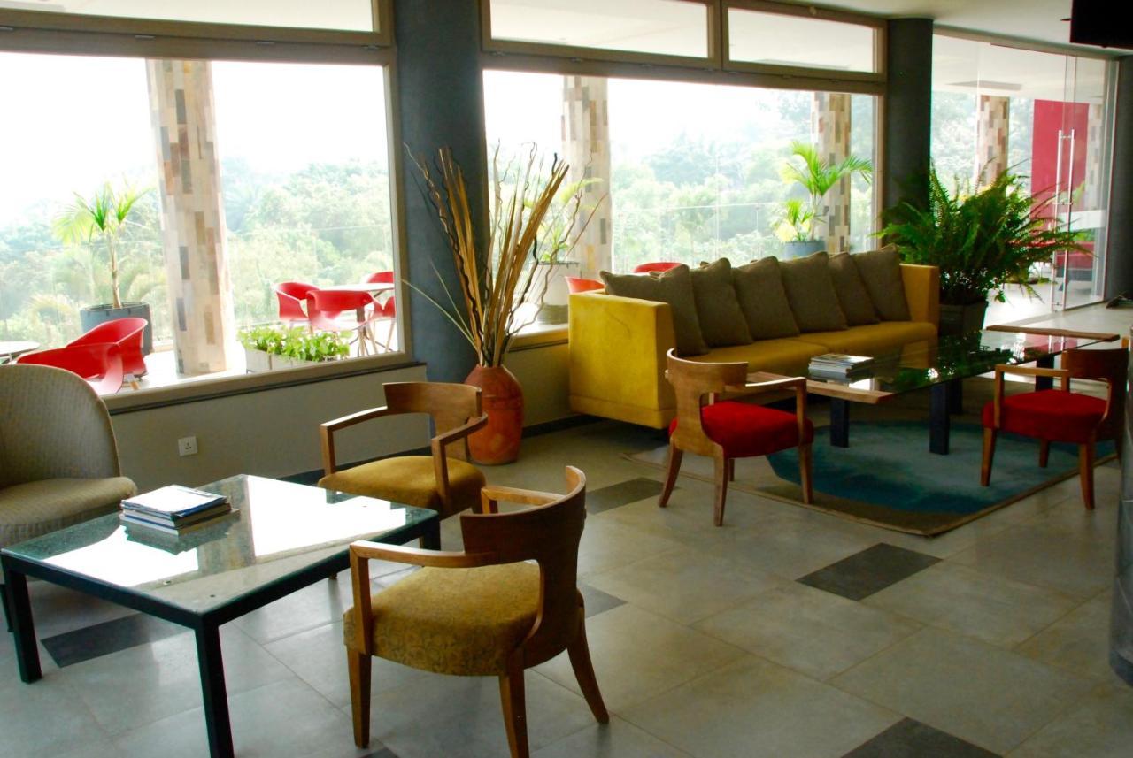 Kiriri Garden Hotel Buyumbura Exterior foto