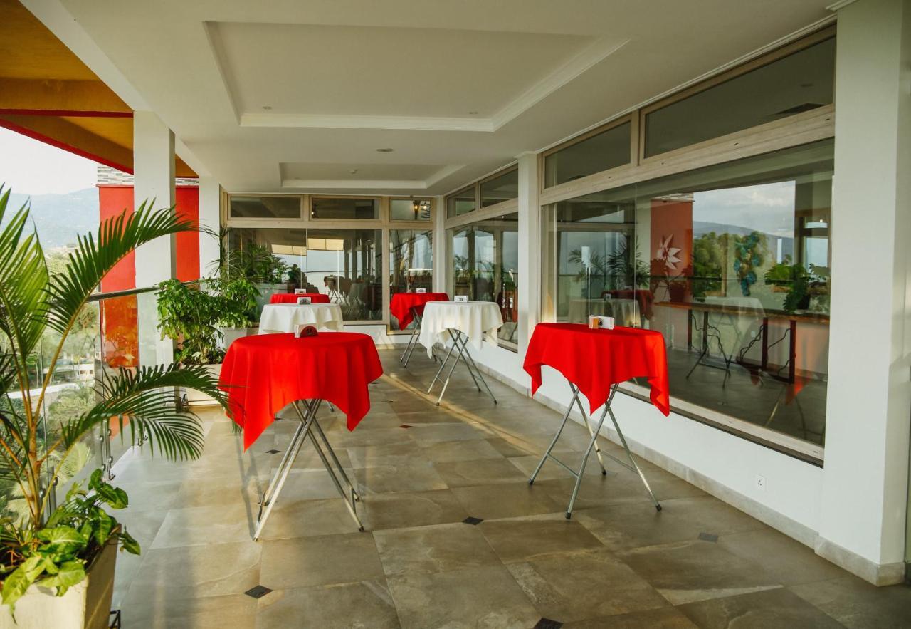 Kiriri Garden Hotel Buyumbura Exterior foto