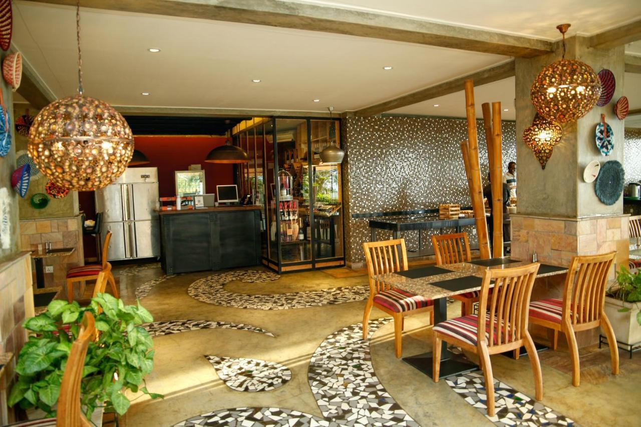 Kiriri Garden Hotel Buyumbura Exterior foto